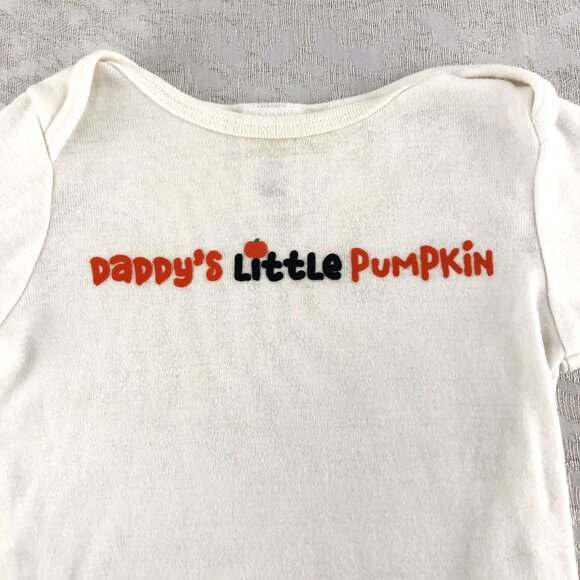 Newborn Onesies “Daddy’s Little Pumpkin” & “Mommy’s Little Genius” Plus NWT Toy - Picture 4 of 16